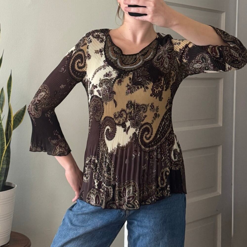 Vintage Women's Size S Signature By Larry Levine Top Pleated Brown Gold Bead Top